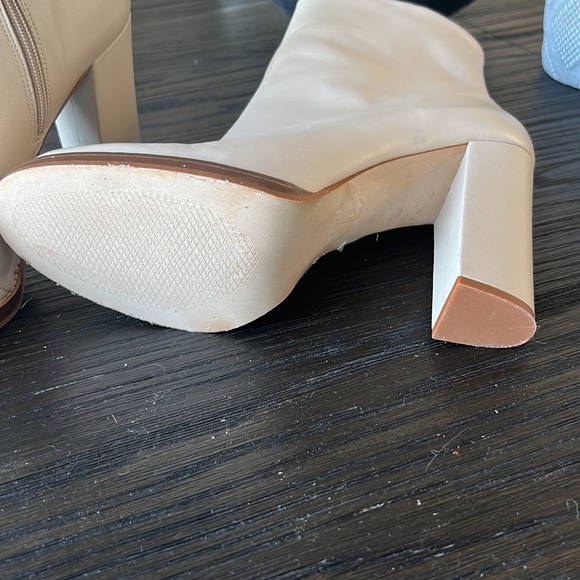 Zara boots. Size 41. Only worn inside to try on a couple times. Cream Color - Picture 2 of 2